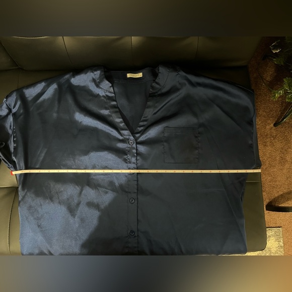 Elegant Navy Blue Satin Nightgown - Picture 6 of 6